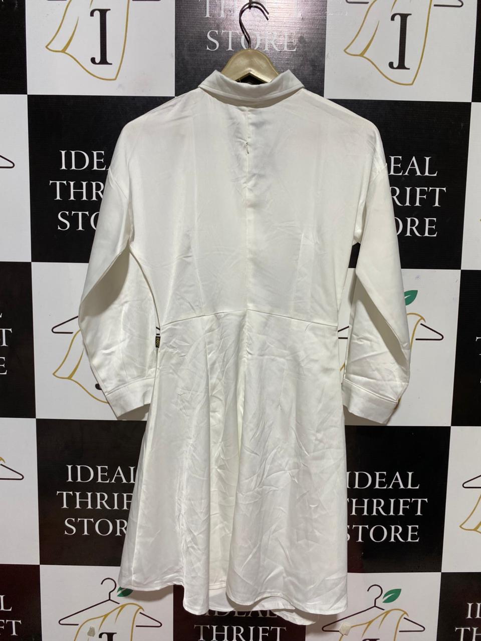 DVC |L| BUST 18| B26| LUSTROUS IVORY SATIN TWIST-FRONT SHIRT DRESS