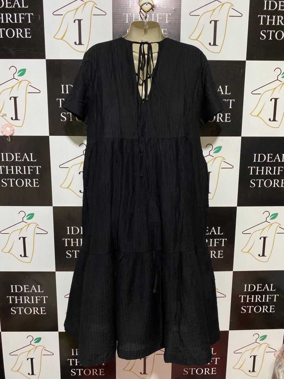 FFAN |L| BUST 20| B28| PREMIUM BLACK V-NECK TIERED MIDI COTTAGE DRESS WITH POCKETS