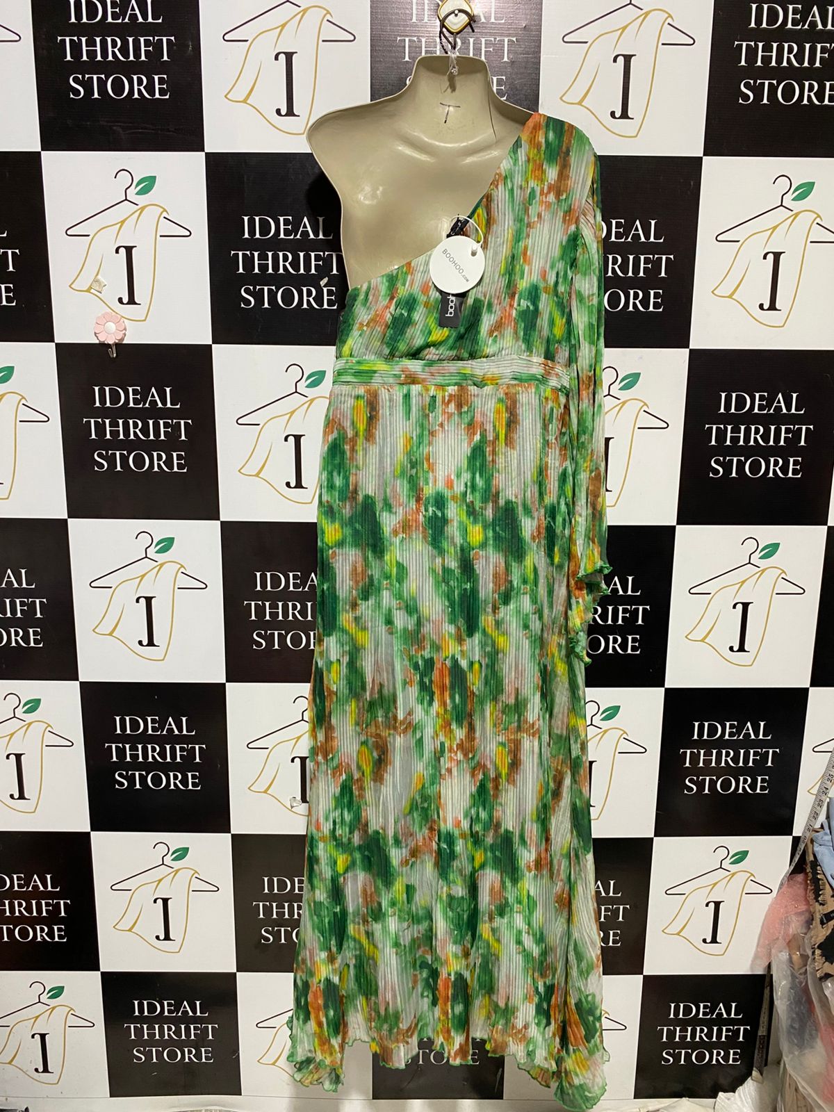 BOOHOO |M| BUST 18| B29| PREMIUM ONE-SHOULDER PLEATED FLORAL MAXI DRESS WITH DRAPED SLEEVE