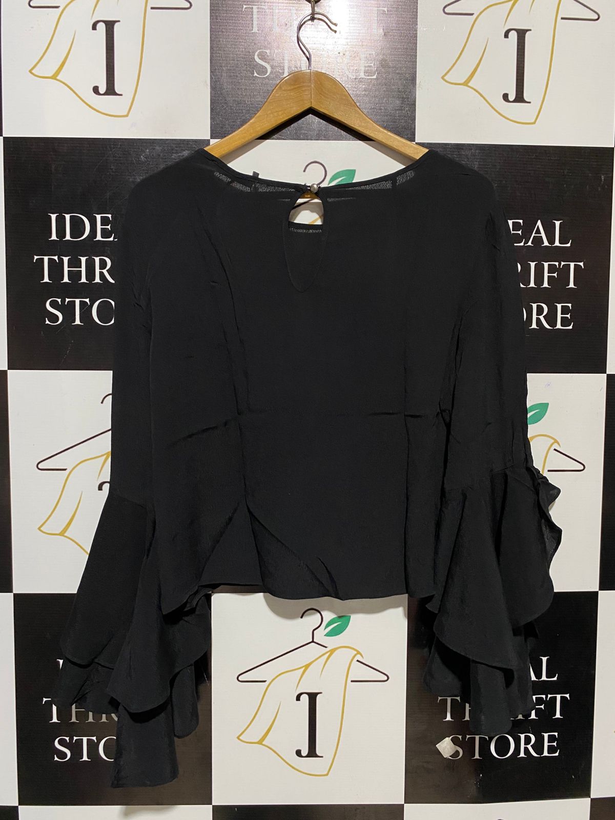 SHEIKE |M| BUST 21| B29| PREMIUM BLACK CROP BLOUSE WITH MULTI-TIERED RUFFLE SLEEVES