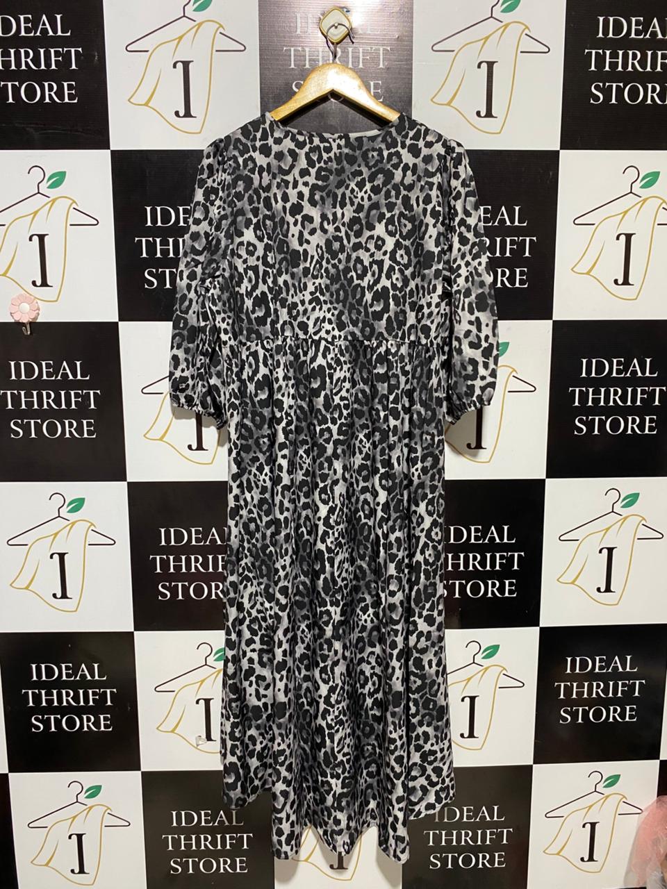 SHEIN |XL| BUST 22| B29| PREMIUM BLACK & GREY LEOPARD PRINT HIGH-LOW MIDI DRESS