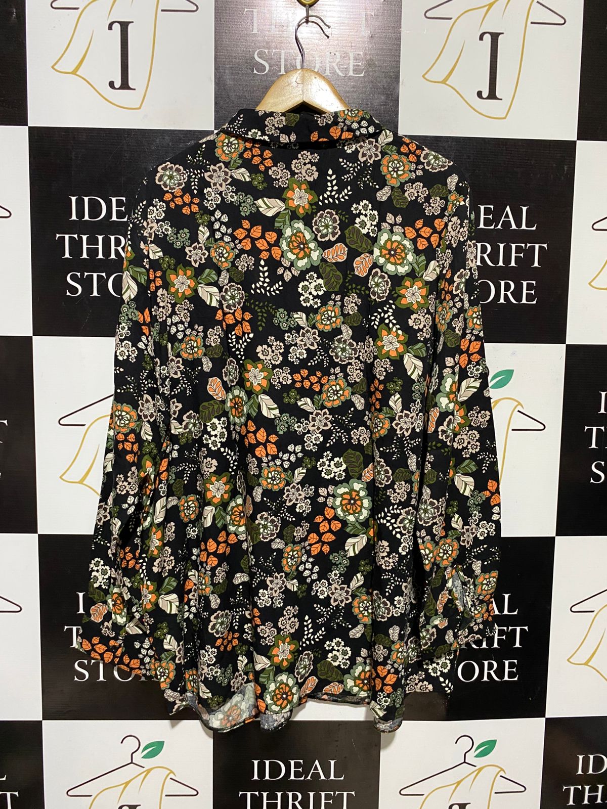 ASOS |XL| BUST 26| B29| PREMIUM BLACK MULTICOLOR FLORAL BUTTON-DOWN SHIRT