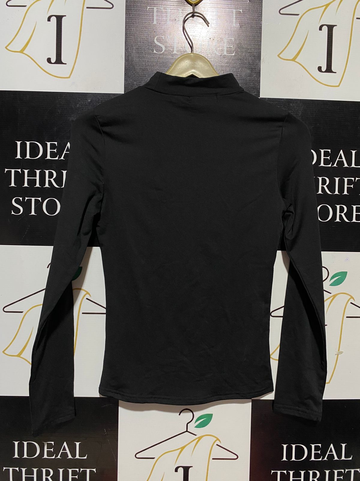 ALLY |S| BUST 15| B29| BLACK HIGH-NECK MOCK TURTLENECK LONG SLEEVE TOP