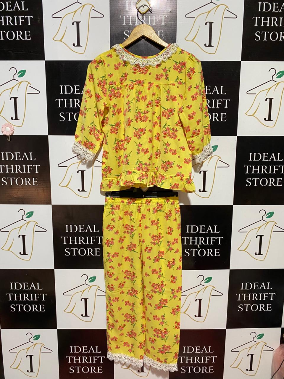 |XS| B31| VINTAGE STYLE WOMEN'S VIBRANT YELLOW FLORAL PYJAMA SET