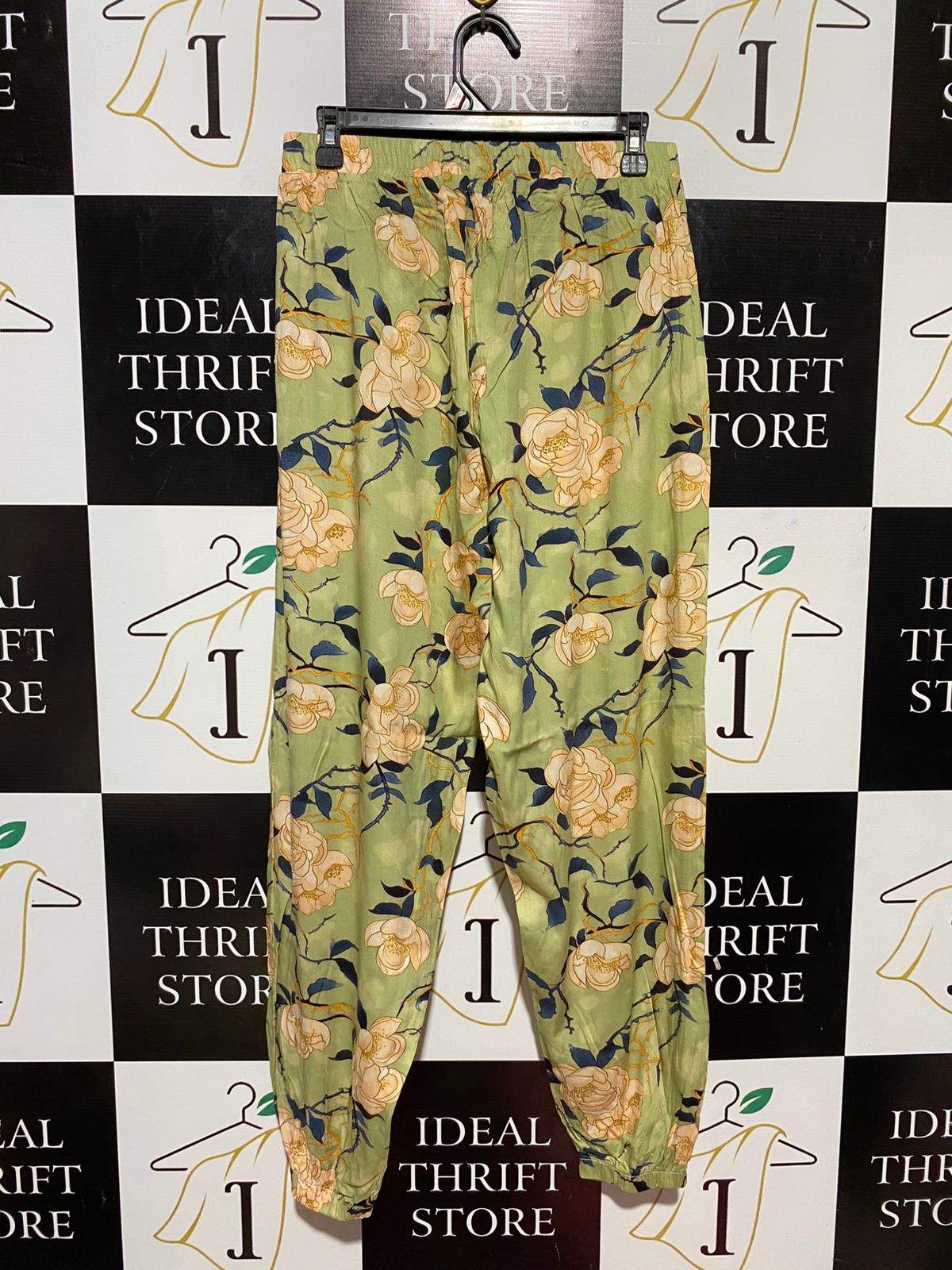 CHIC LADY |M| WAIST 28| B32| CHIC LIME GREEN FLORAL JOGGER PANTS BY CHIC LADY