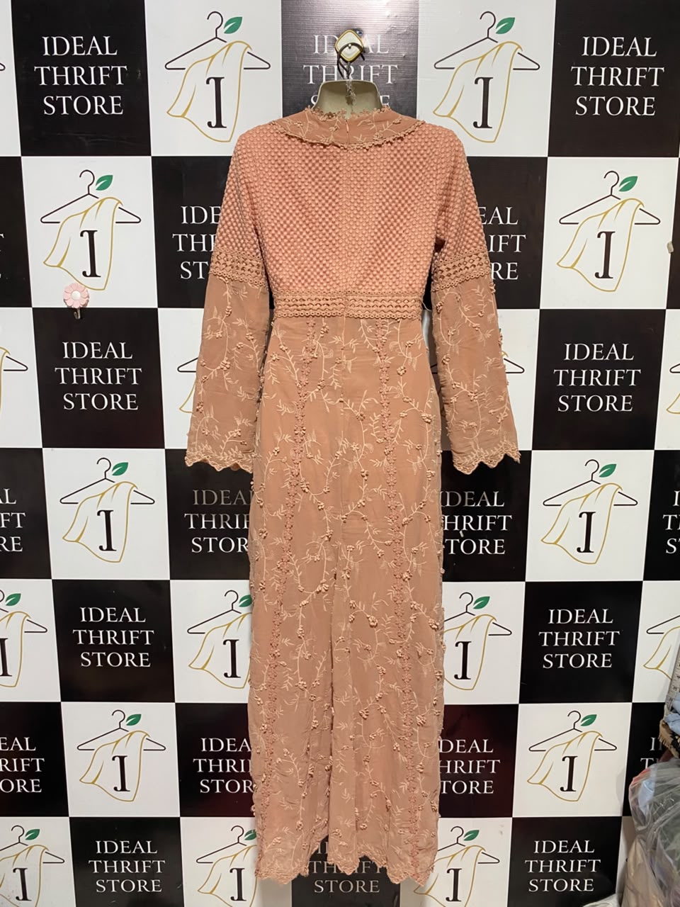 HIJAB HOUSE |S| BUST 16| B33| ELEGANT PEACH EMBROIDERED LONG SLEEVE MAXI DRESS WITH LACE DETAILS