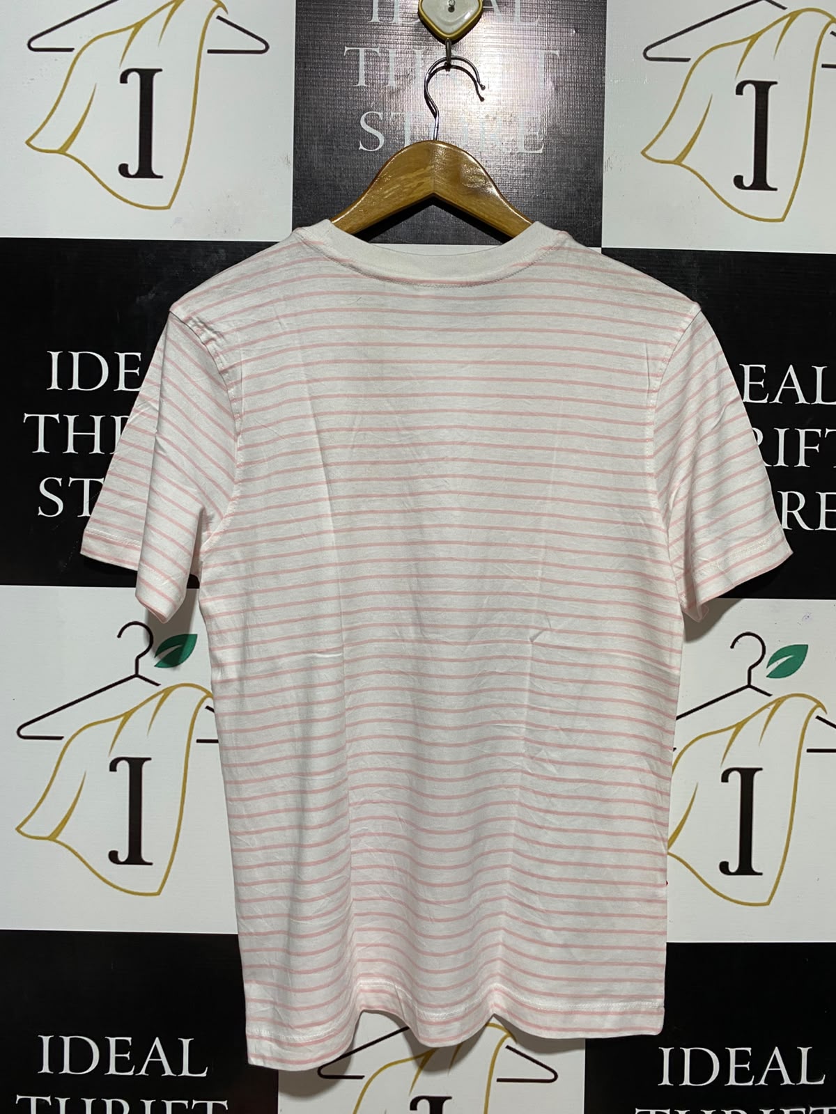 & ME |M| BUST 18| B34| RED AND WHITE STRIPED LOVE GRAPHIC CREWNECK SHORT SLEEVE T-SHIRT