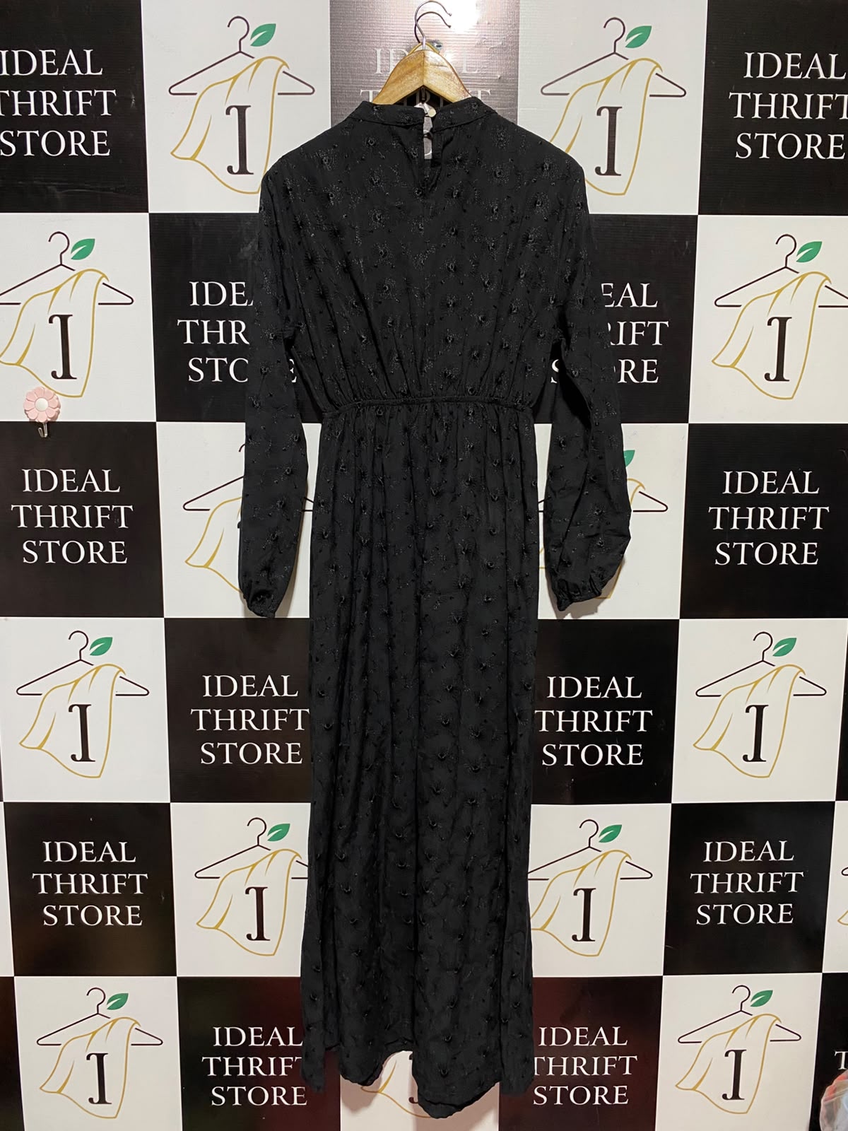 FATMA |M| BUST 18| B33| WOMEN'S LONG SLEEVE CLIP DOT MIDI DRESS – SOLID JET BLACK