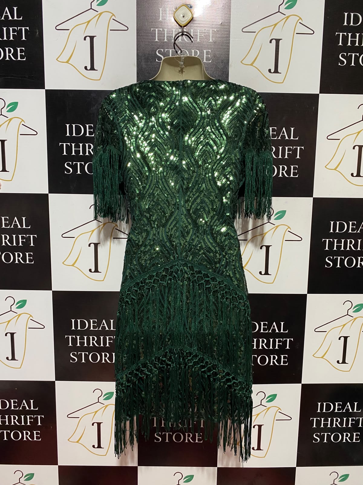 |L| WAIST 18| B34| EMERALD GREEN SEQUIN EMBELLISHED V-NECK FLAPPER DRESS WITH FRINGE DETAILS