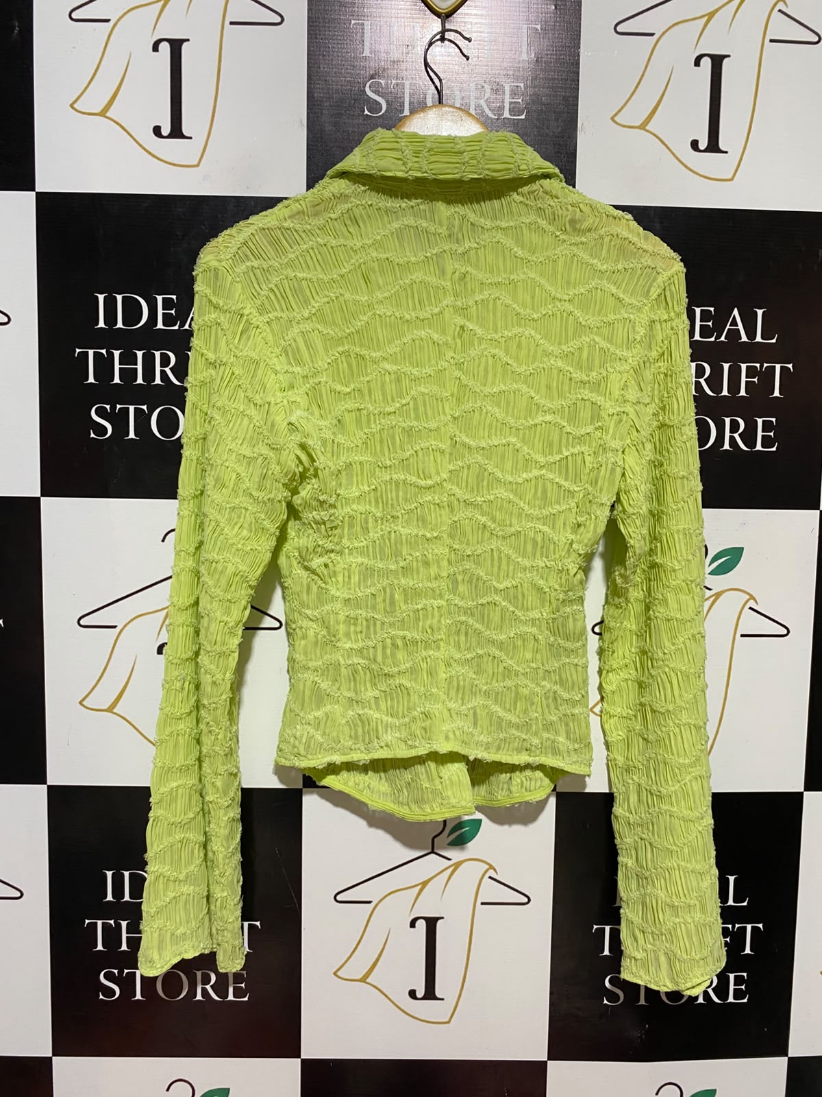 RONNY KOBO |S|BUST 17| B35| WOMEN'S TEXTURED SMOCKED BUTTON-DOWN LONG SLEEVE SHIRT IN LIME GREEN