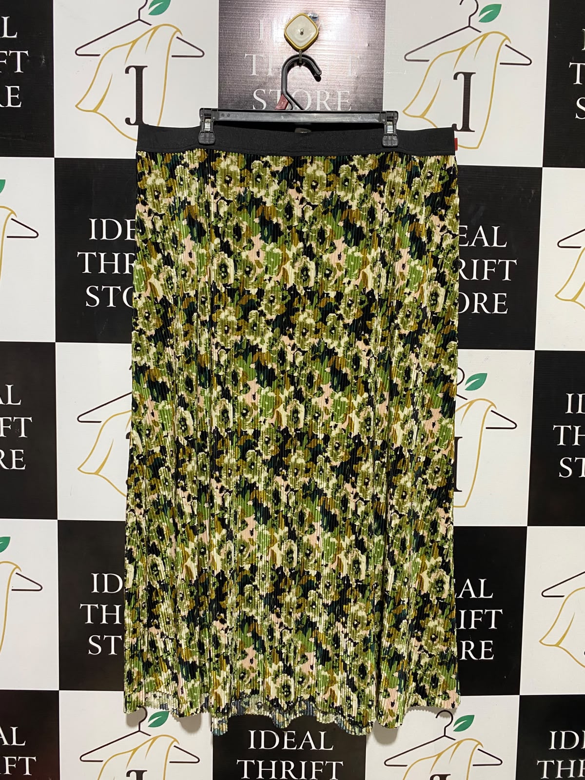 ANKO | XXL| WAIST 38| B35| GREEN FLORAL PRINTED PLEATED MAXI SKIRT WITH BLACK ELASTIC WAISTBAND