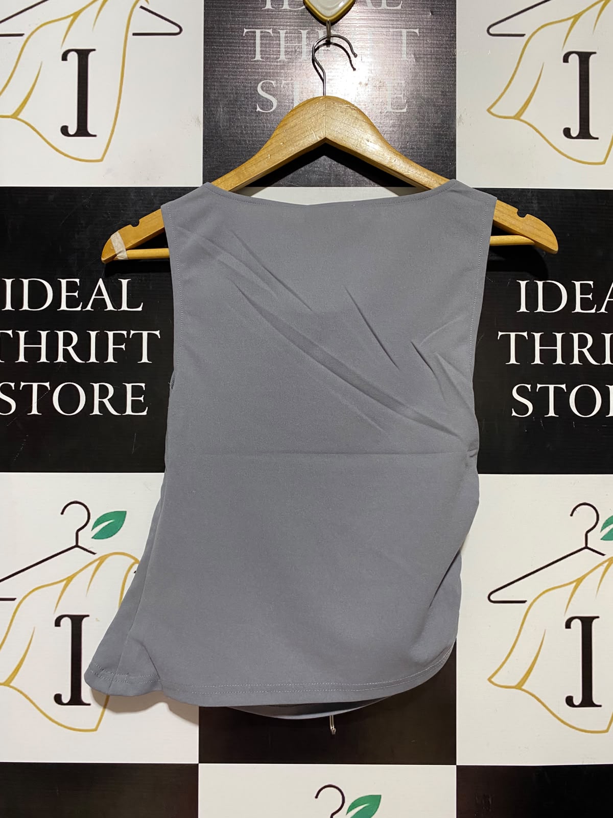 WINNIE & CO |S| BUST 15| B36| GREY DRAPED COWL-NECK SLEEVELESS TOP