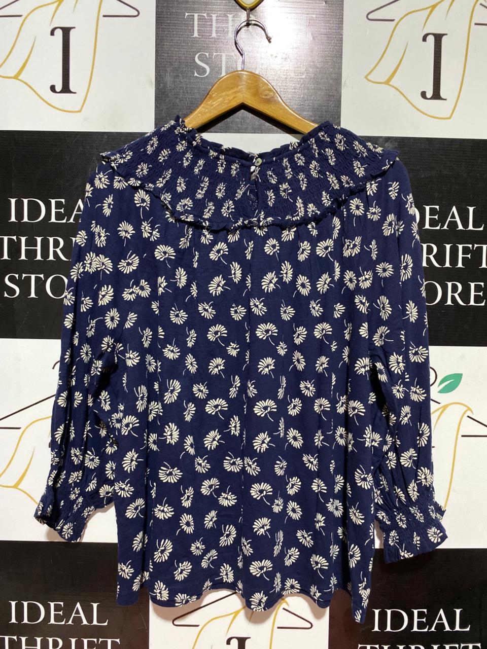FAT FACE |L| BUST 23| B40| NAVY BLUE FLORAL SMOCKED BLOUSE