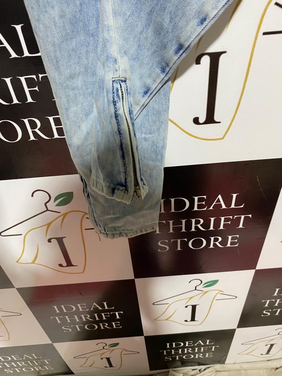 GUESS |L| WAIST 30| B43| LIGHT WASH DISTRESSED GEM EMBELLISHED MARILYN 3 ZIP SKINNY JEANS