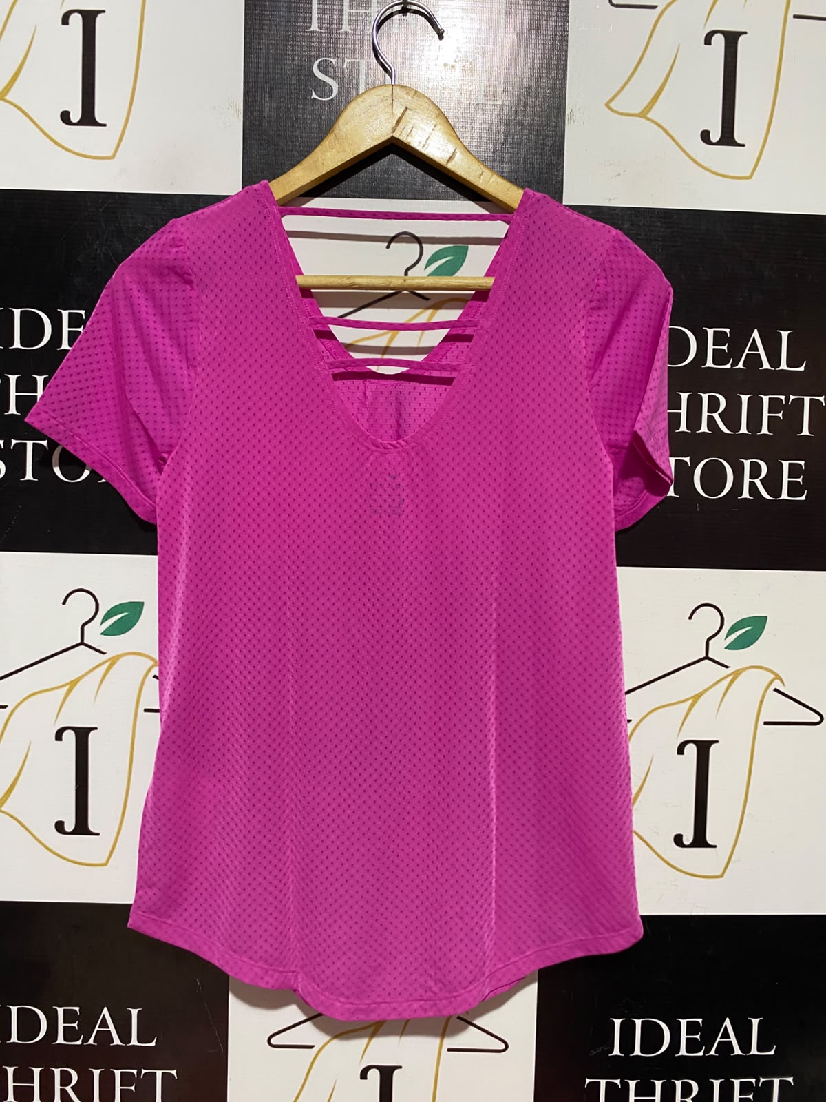 NIKE |XS| BUST 15| B46| RUNNING SHIRT HOT PINK SHORT SLEEVE ATHLETIC TEE