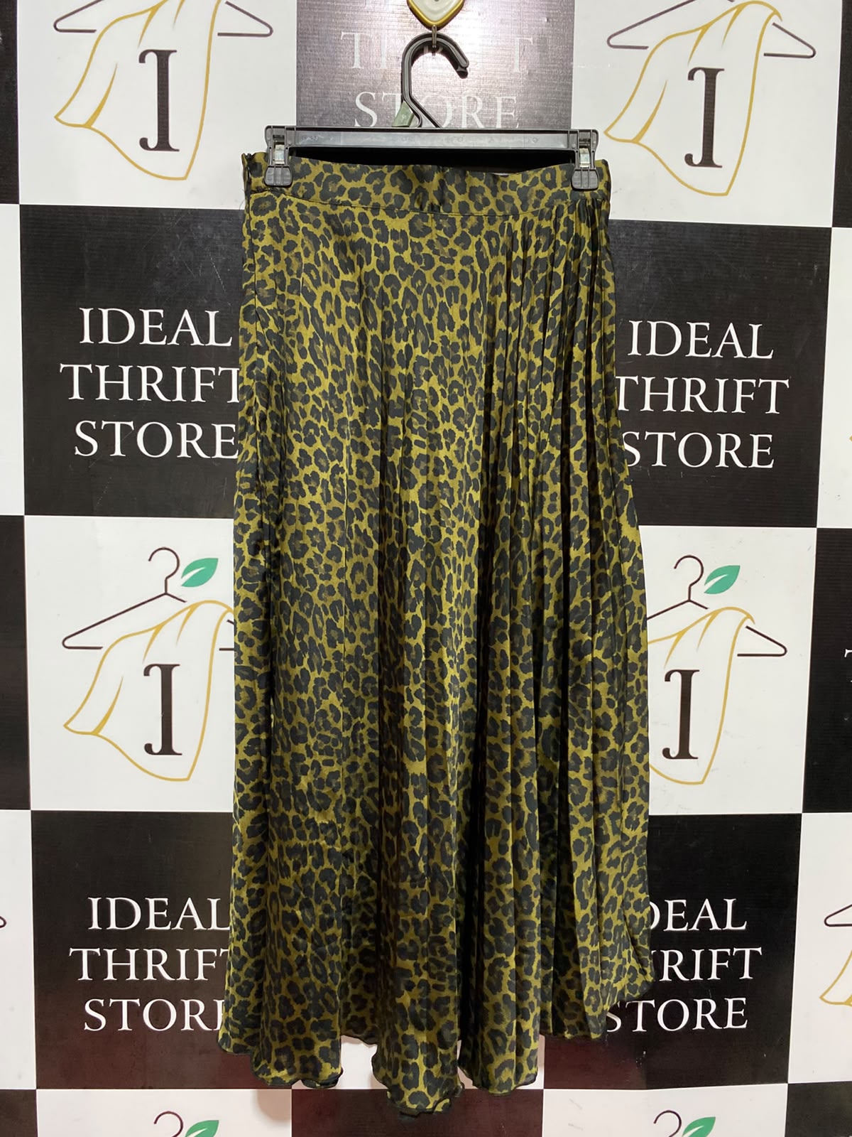 PRIMARK |S| WAIST 26| B46| OLIVE GREEN AND BLACK LEOPARD ANIMAL PRINT PLEATED MAXI SKIRT