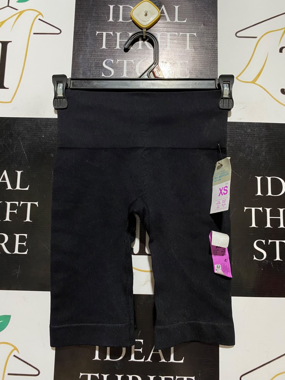PRIMARK CARES |XS| WAIST 22| B46| BLACK SEAMLESS HIGH WAISTED BIKE SHORTS