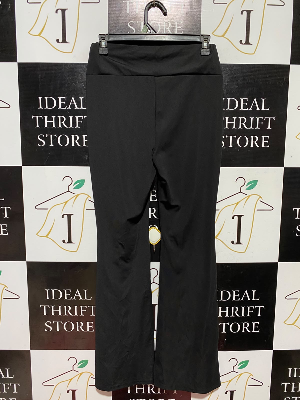 |M| WAIST 27| B48| CLASSIC BLACK HIGH-RISE FLARED YOGA PANTS TROUSERS