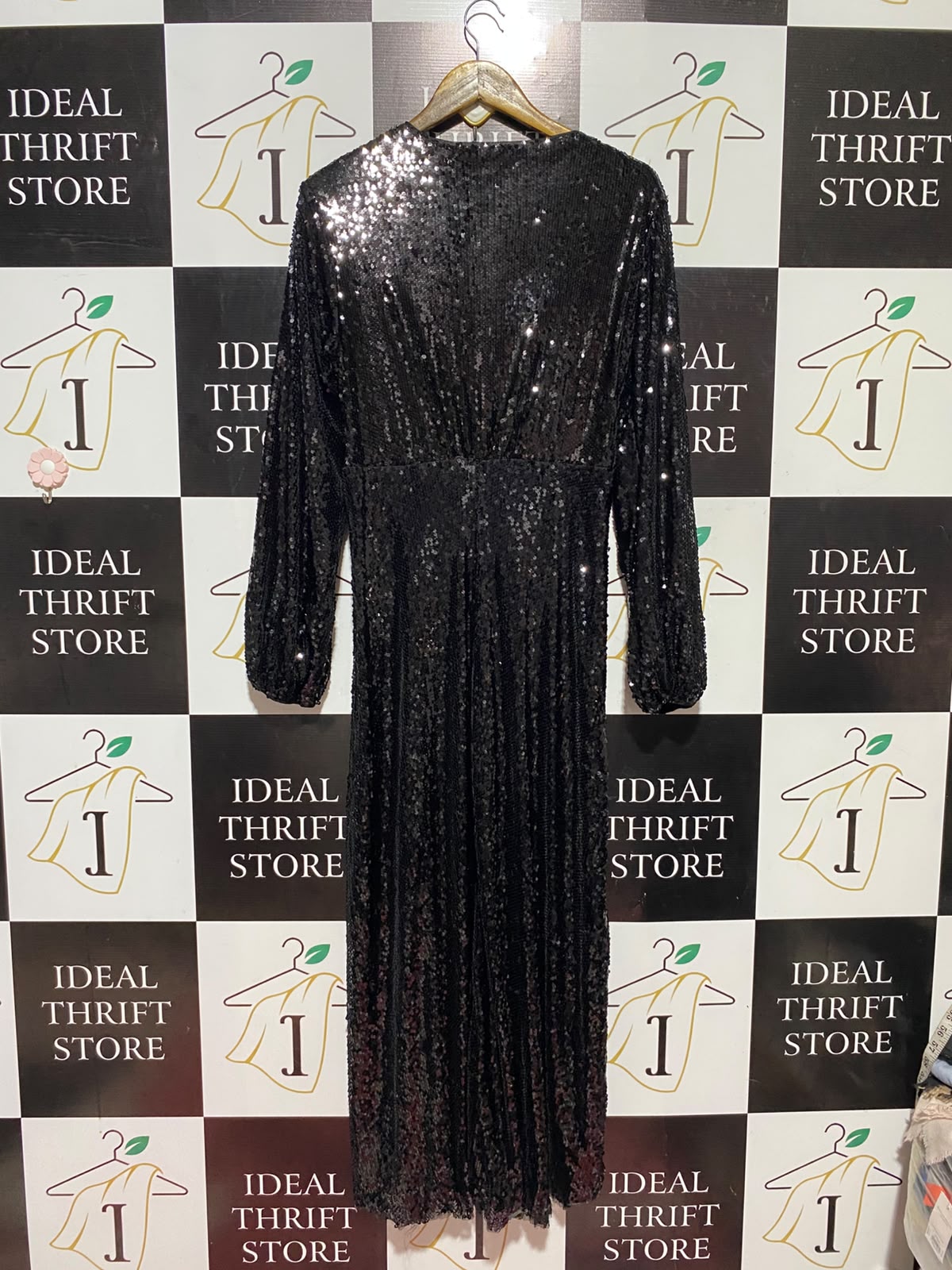 SHEIN |L| BUST 17| B48| BLACK SEQUIN SURPLICE V-NECK MAXI DRESS
