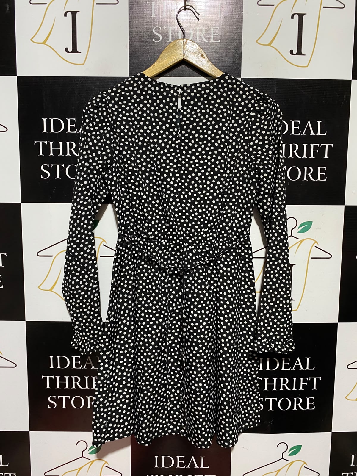 NEW LOOK |S| BUST 17| A3| BLACK AND WHITE POLKA DOT LONG SLEEVE MINI SKATER DRESS