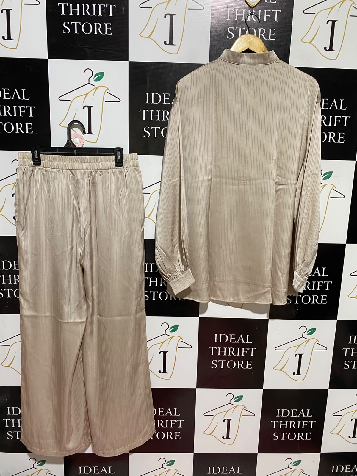 TOPPIES |L| A4| LUXE STRIPED SATIN BLOUSE AND WIDE-LEG TROUSER SET