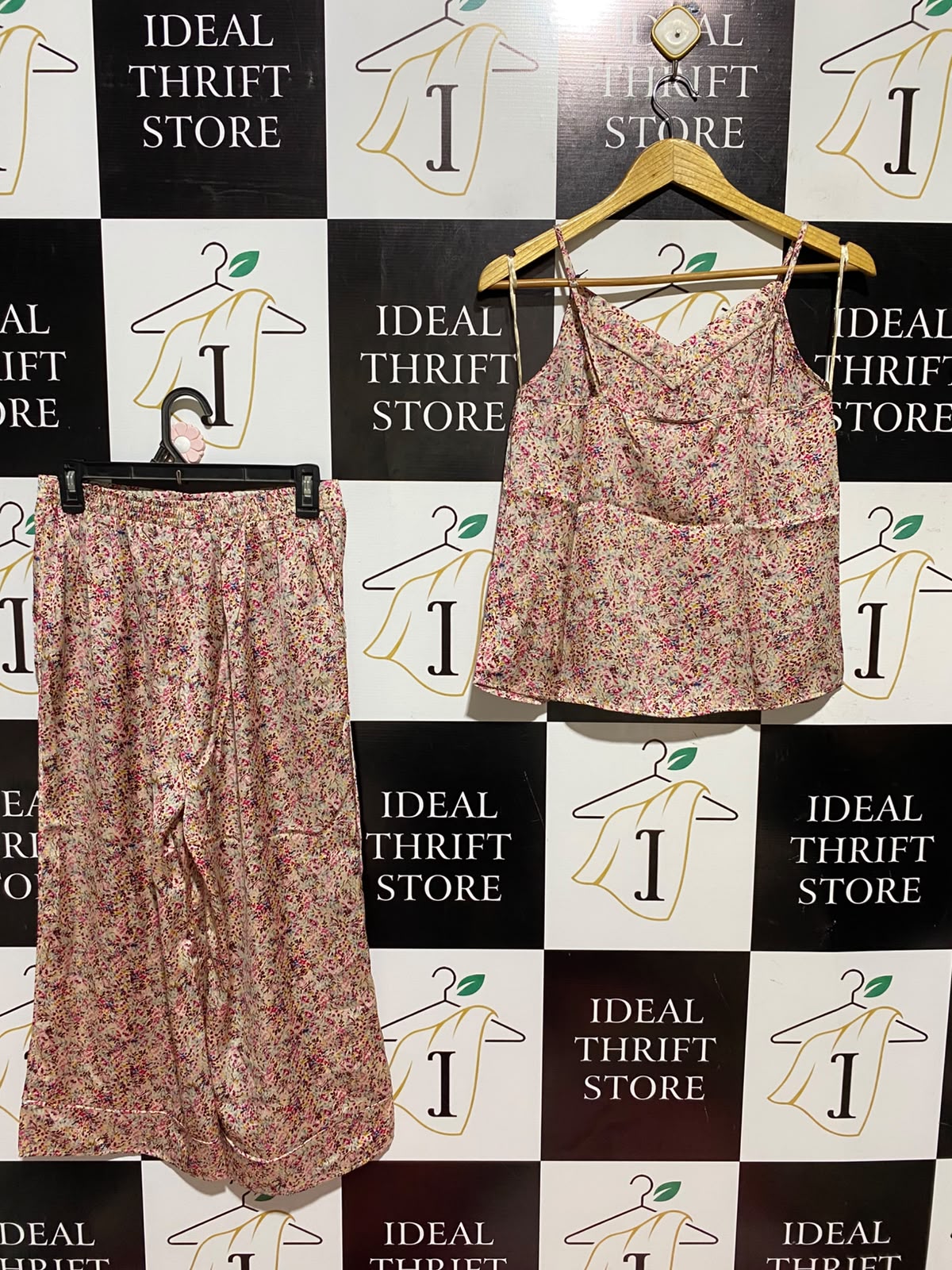 JEFF & CO |XS| A4| VIBRANT FLORAL SATIN CAMI AND TROUSER SET