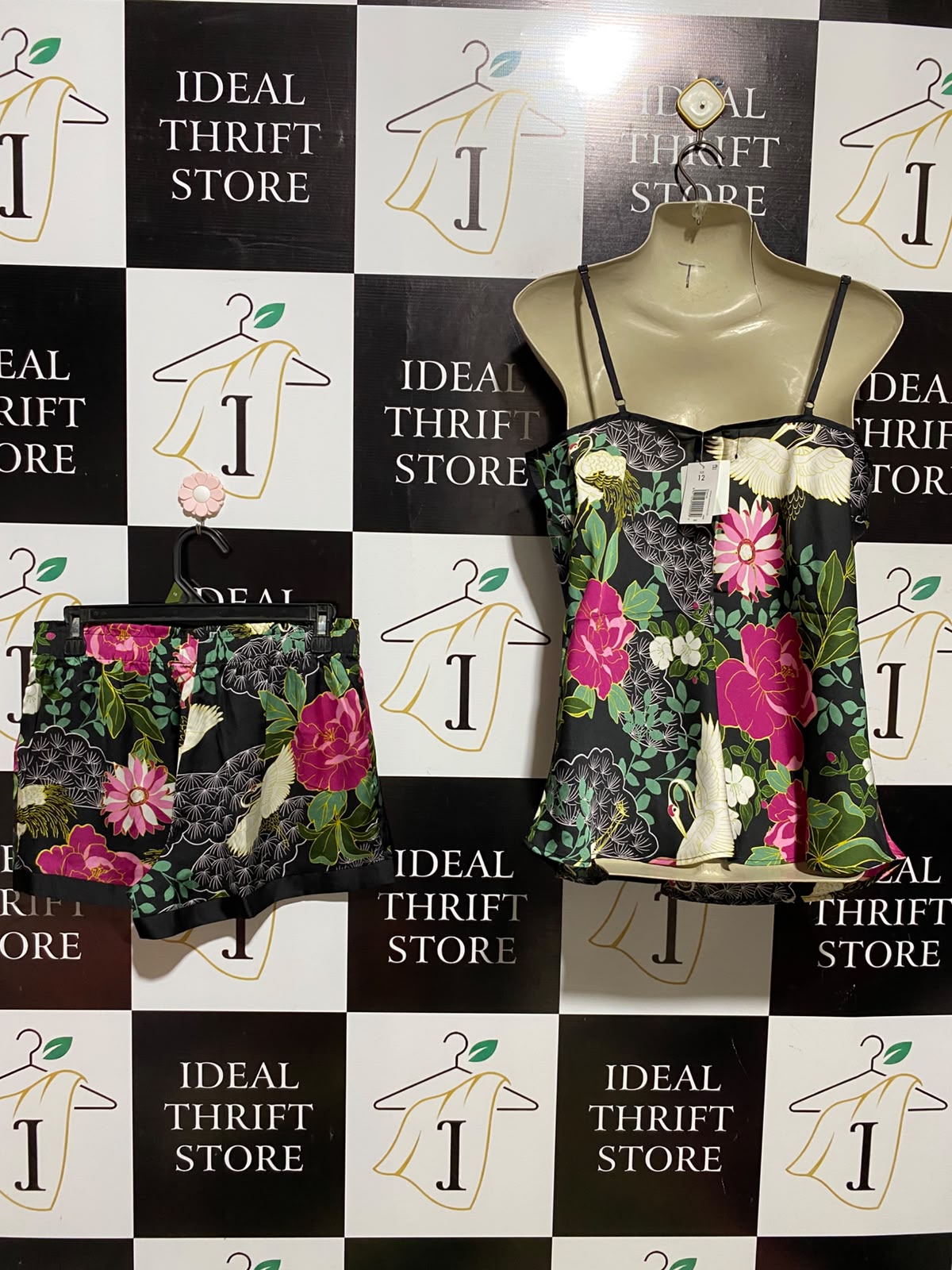 TIME TO DREAM |M| A4| VIBRANT FLORAL AND CRANE PRINT PAJAMA SET