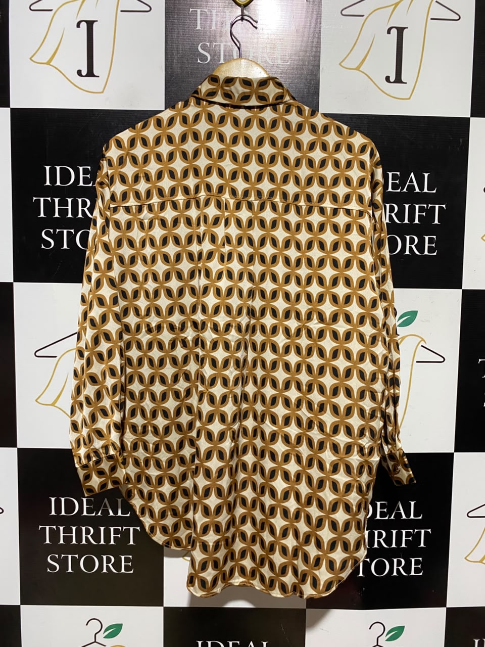 NEW LOOK |S| BUST 22| A6| VINTAGE RETRO GEOMETRIC PRINT SATIN BUTTON-DOWN SHIRT