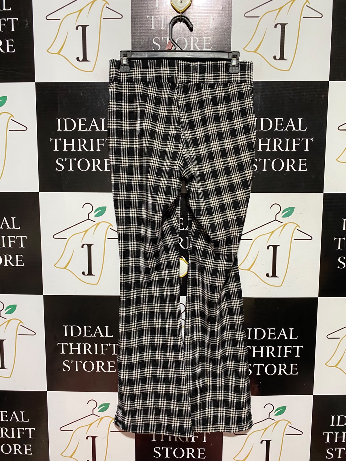 SHEIN |L| WAIST 28| A8| BLACK AND WHITE PLAID FLARED HIGH-WAIST LEGGINGS