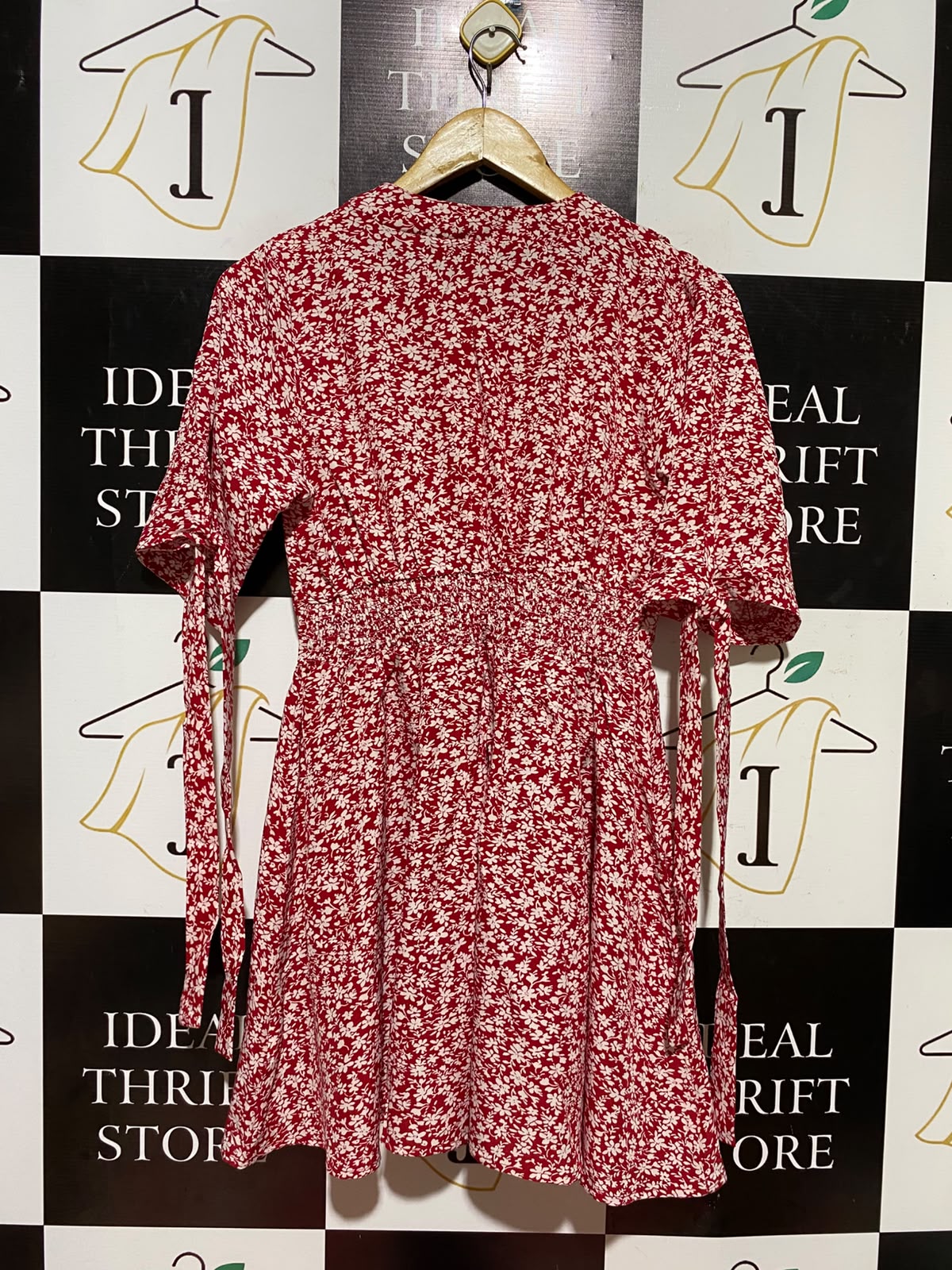 |S| BUST 16| A8| RED AND WHITE FLORAL PRINT SLEEVE-TIE MINI DRESS
