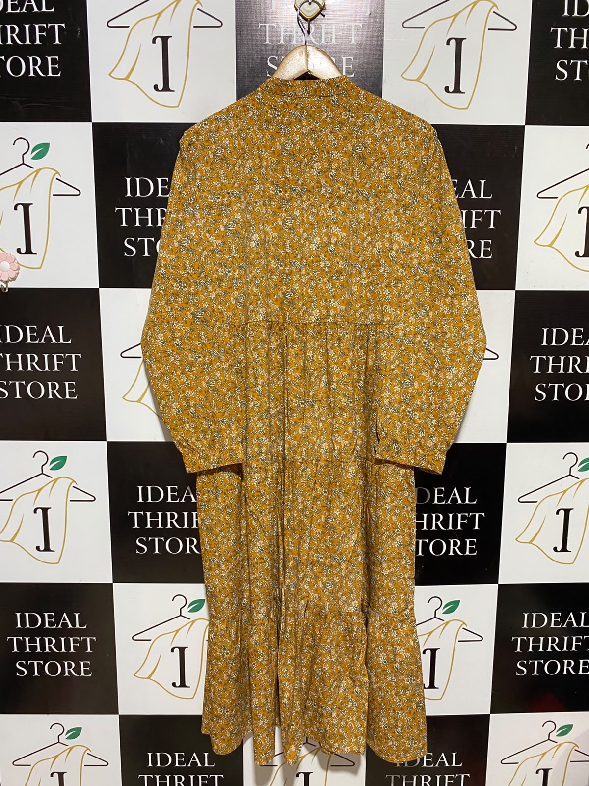 PIECES |M| BUST FREE| A8| WOMEN'S MUSTARD YELLOW DITSY FLORAL TIE-NECK TIERED MAXI DRESS