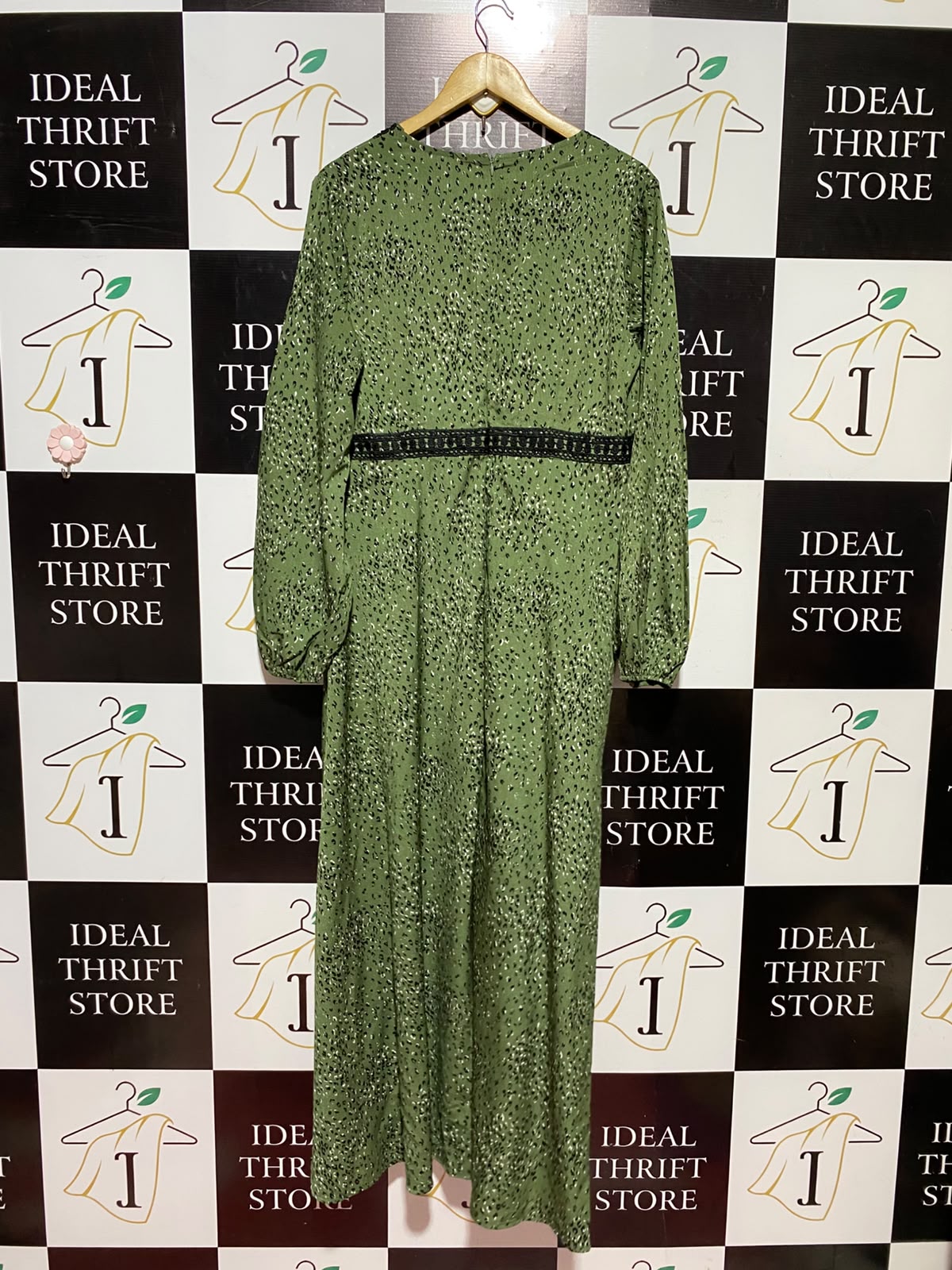 SHEIN |XL| BUST 20| A9| BOHEMIAN ANIMAL PRINT MAXI DRESS WITH CROCHET LACE TRIM - OLIVE GREEN