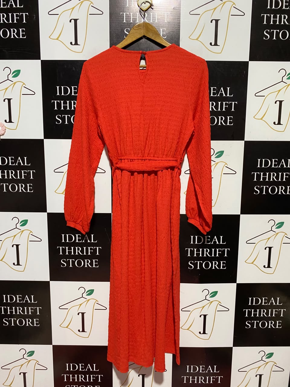 TU WOMAN |M| BUST 18| A9| TEXTURED LONG SLEEVE BELTED MAXI DRESS - VIBRANT RED