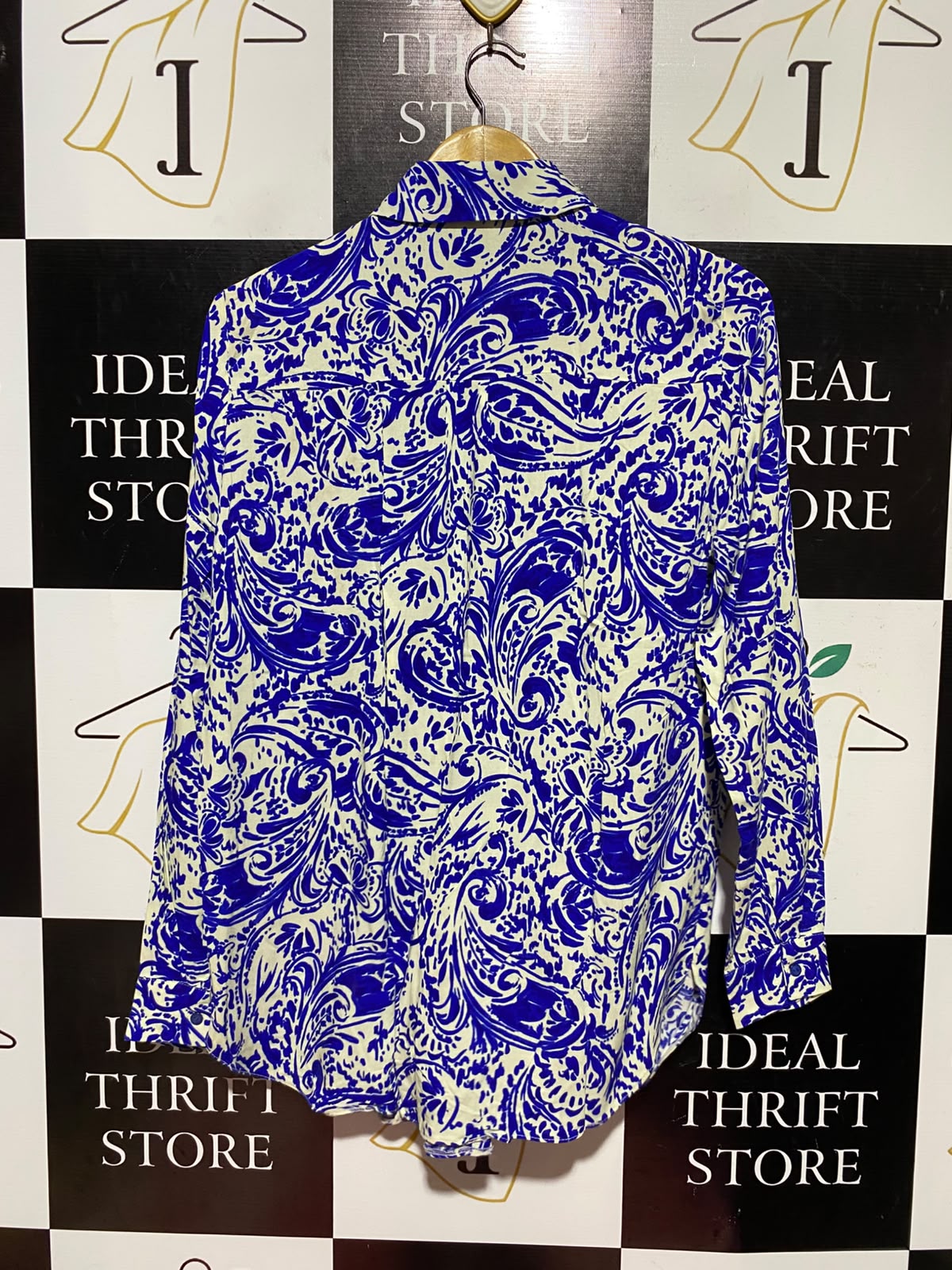 NEW LOOK |M| BUST 19 | A11| PAISLEY / SWIRL PRINT LONG SLEEVE BUTTON-DOWN SHIRT - BLUE & CREAM