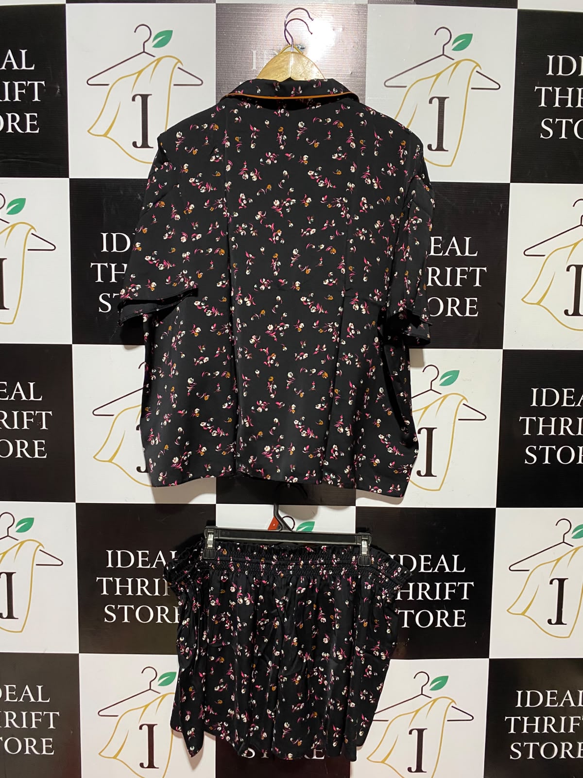 M&S |L| A9| WOMEN'S FLORAL SATIN SHORT SLEEVE PYJAMA SET - BLACK