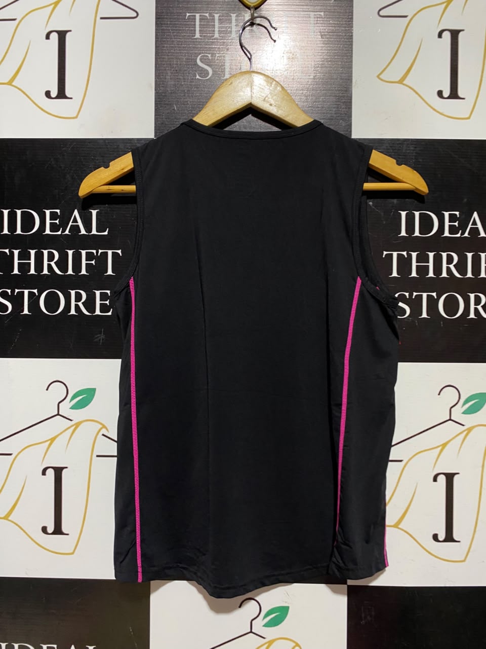 CRANE |M| BUST 16| A9| SLEEVELESS CYCLING & FITNESS TANK TOP - BLACK WITH PINK TRIM