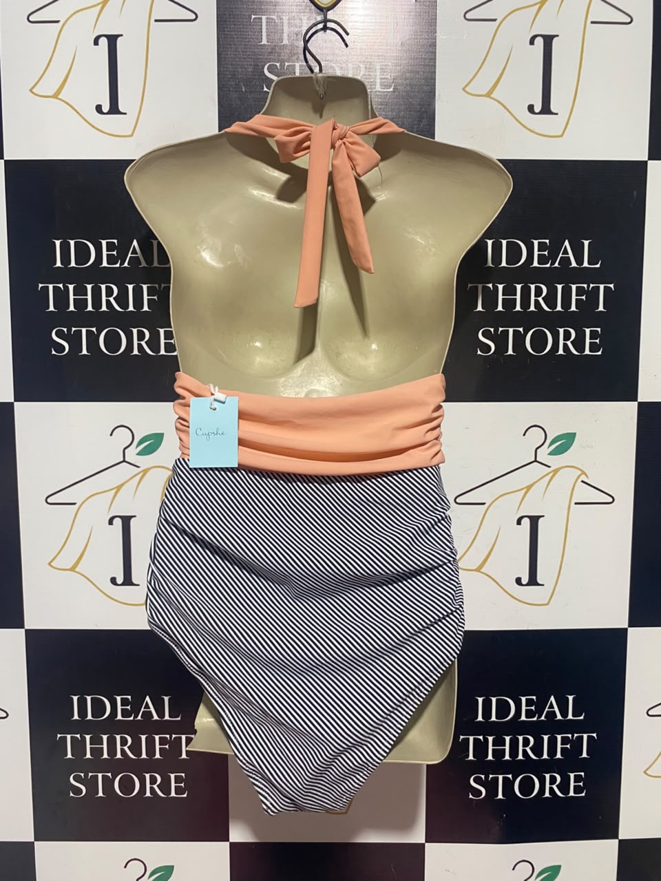 CUPSHE |L| BUST 16| A14| PEACH & NAVY STRIPED PLUNGING V-NECK ONE-PIECE SWIMSUIT