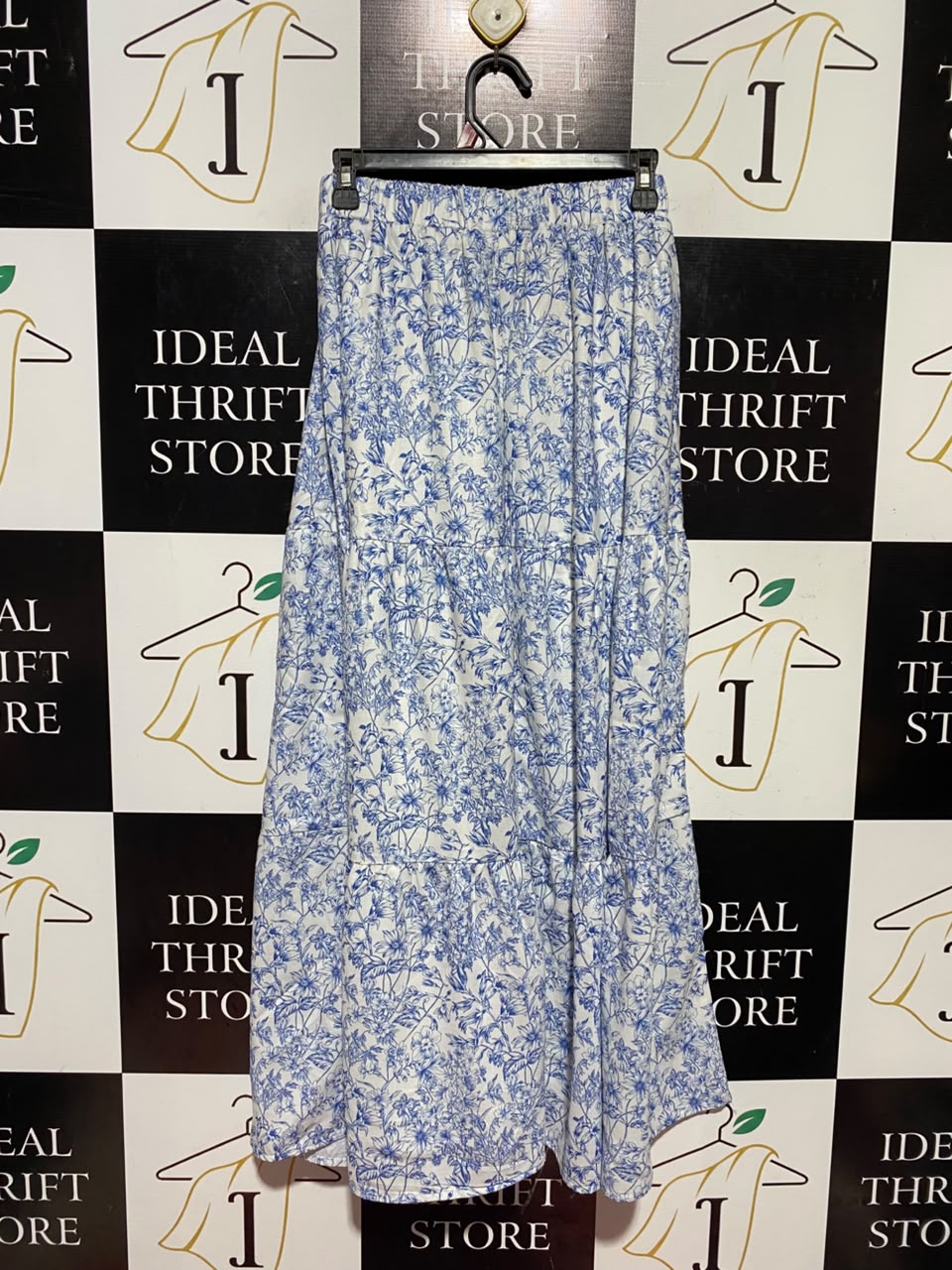 SHEIN |S| WAIST 26| A17| WOMEN'S ELEGANT BLUE AND WHITE FLORAL PRINT TIERED MAXI SKIRT