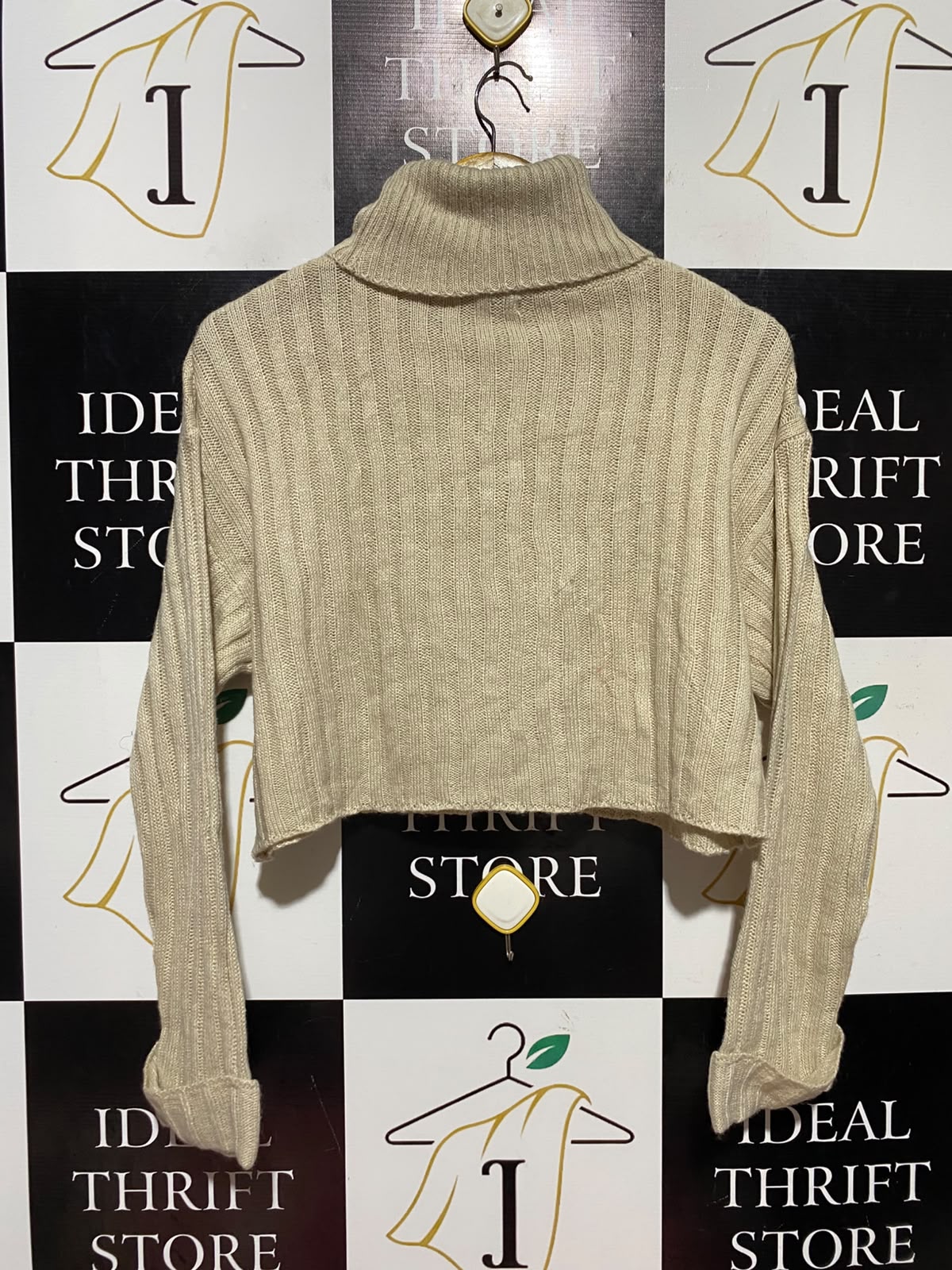 FASHION NOVA |M| BUST 22| A18| WOMEN’S BEIGE RIBBED TURTLENECK CROPPED SWEATER