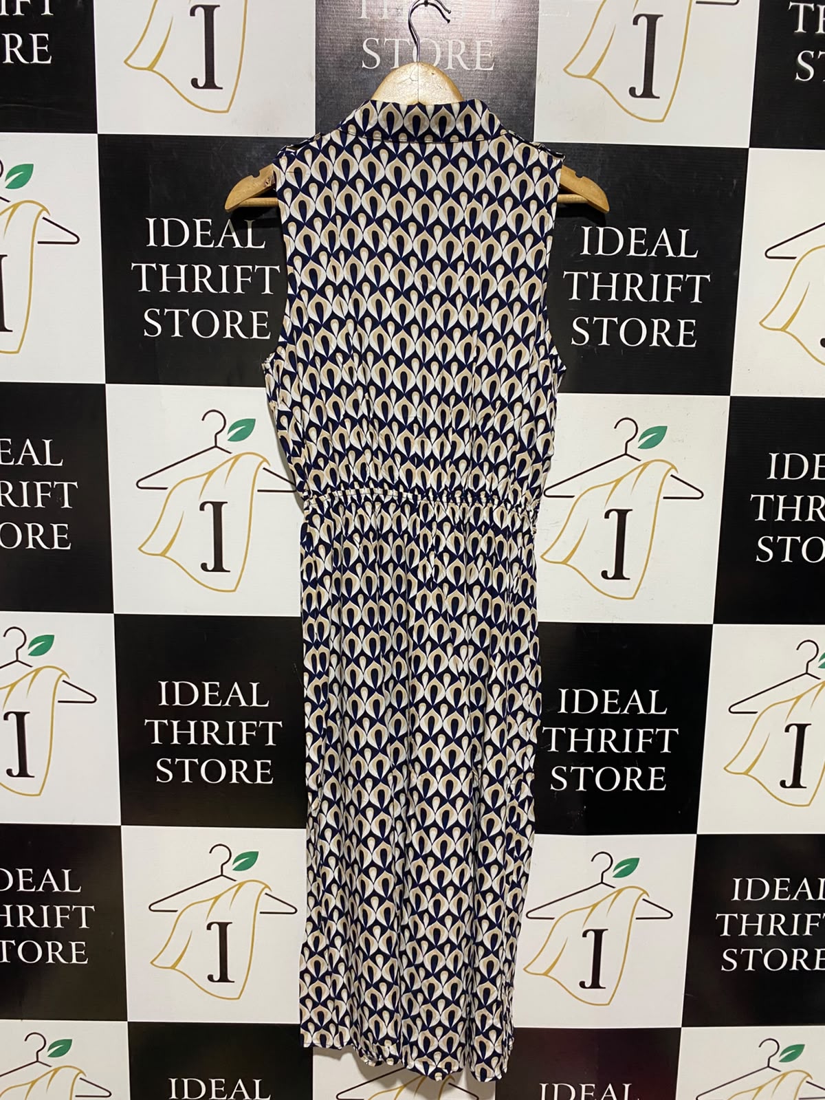 APRICOT |M| BUST 17| A18| WOMEN’S GEOMETRIC PRINT SLEEVELESS COLLARED DRESS