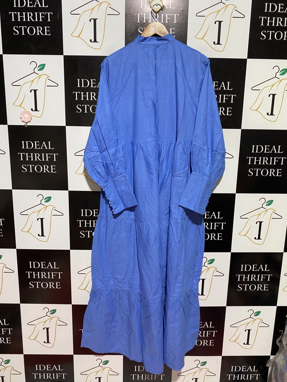 VIRTUOUSS |L| BUST 20| A19| CORNFLOWER BLUE PEARL-BUTTON CUFF TIERED MAXI DRESS
