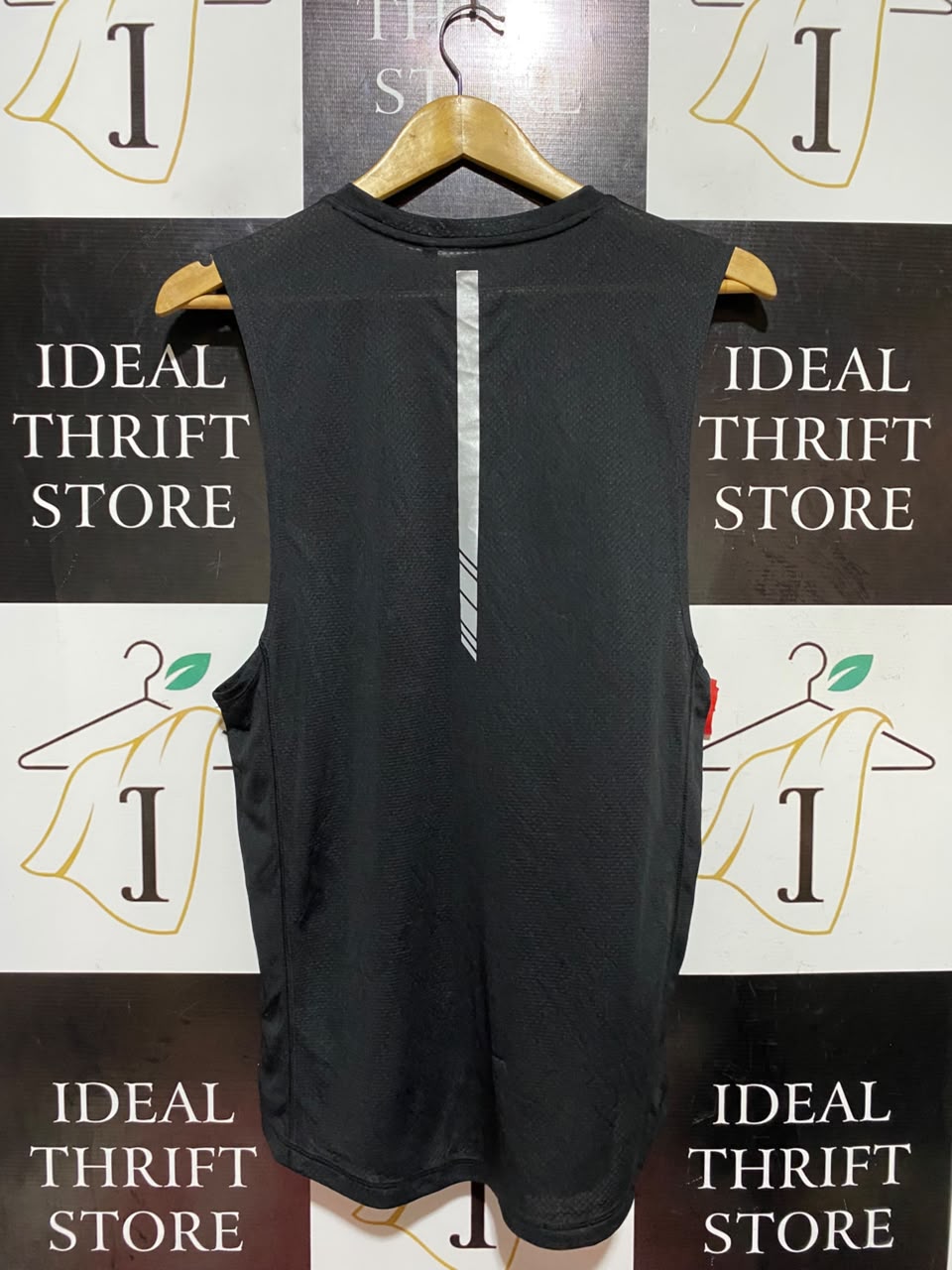 TARGET ACTIVE |S| BUST 18| A18| BLACK MESH ATHLETIC TANK TOP