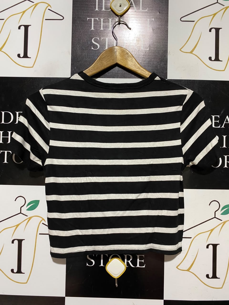 PRIMARK CARES |M| BUST 15| A1| BLACK AND WHITE STRIPED CROP TOP