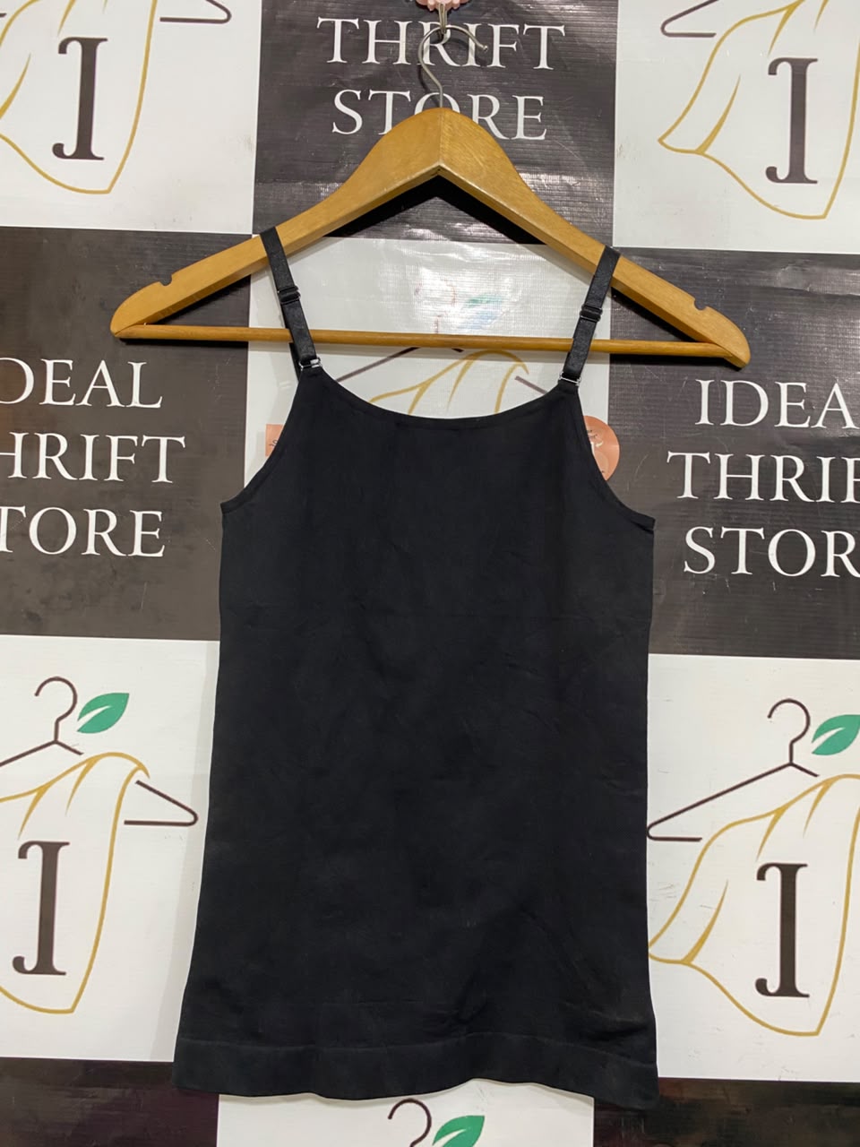 SHAPERMINT |XS| BUST 12| A22| BLACK SCOOP NECK CAMI | SEAMLESS SHAPEWEAR TANK TOP
