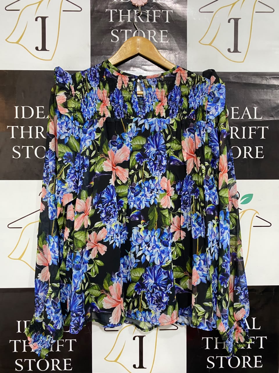 PRINCIPLES |L| BUST 20| A22| BLUE AND PINK FLORAL SMOCKED LONG-SLEEVE BLOUSE | ELEGANT RUFFLE-SHOULDER TOP