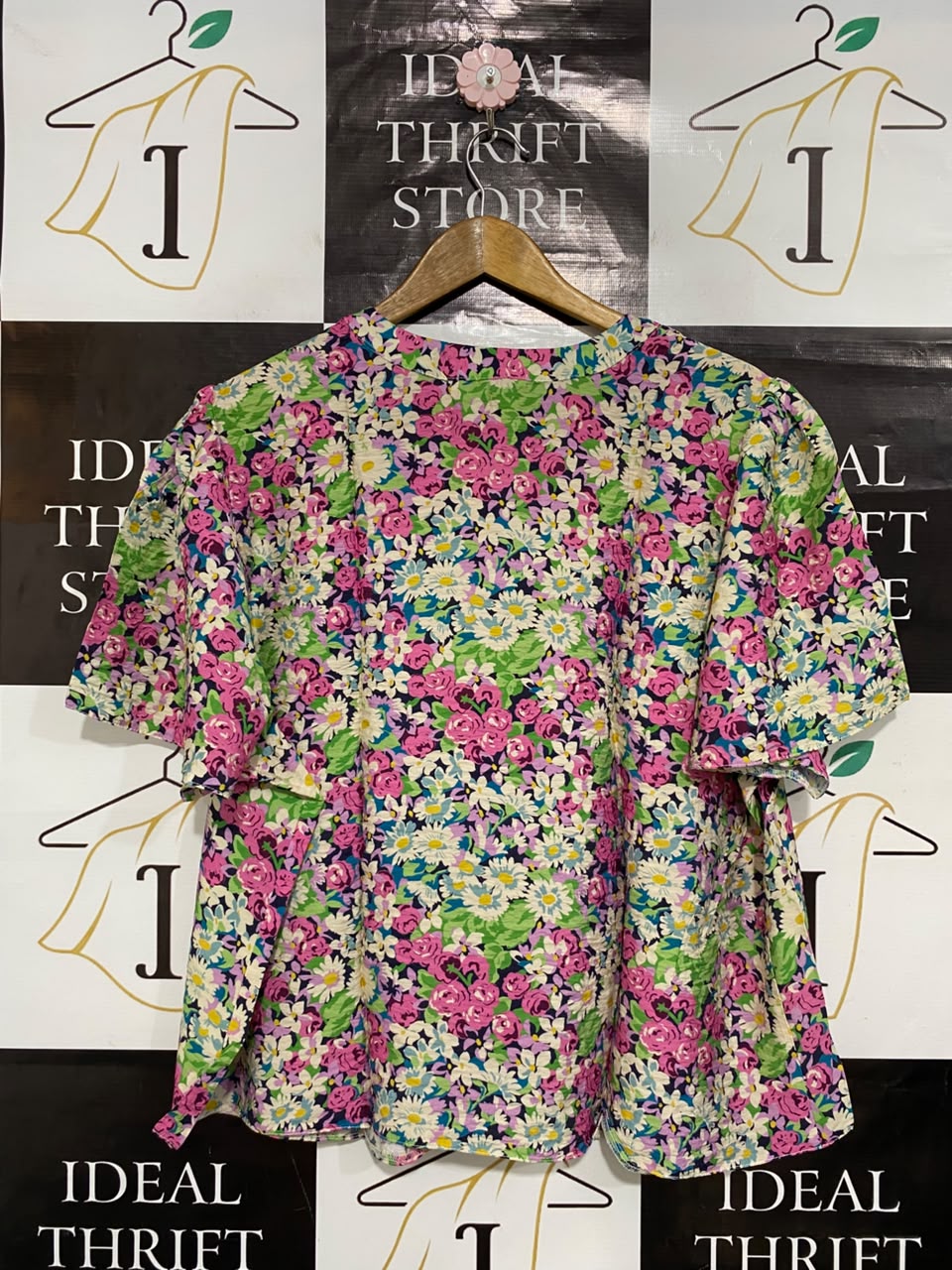 TU WOMAN |XL| BUST 25| A23| MULTICOLOR FLORAL V-NECK SHORT-SLEEVE BLOUSE | VIBRANT CASUAL SUMMER TOP