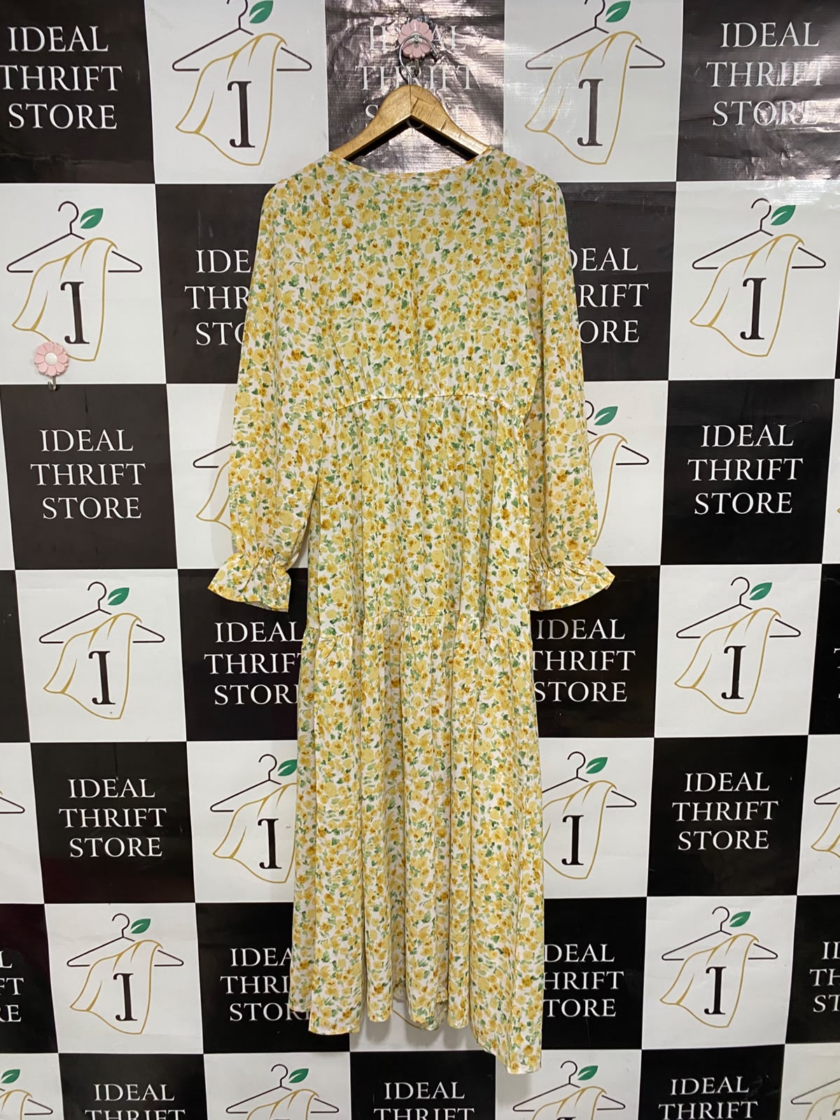 |M| BUST 17| A24| YELLOW AND WHITE FLORAL PRINT LONG-SLEEVE MIDI DRESS | ELEGANT RUFFLE-CUFF SPRING DRESS