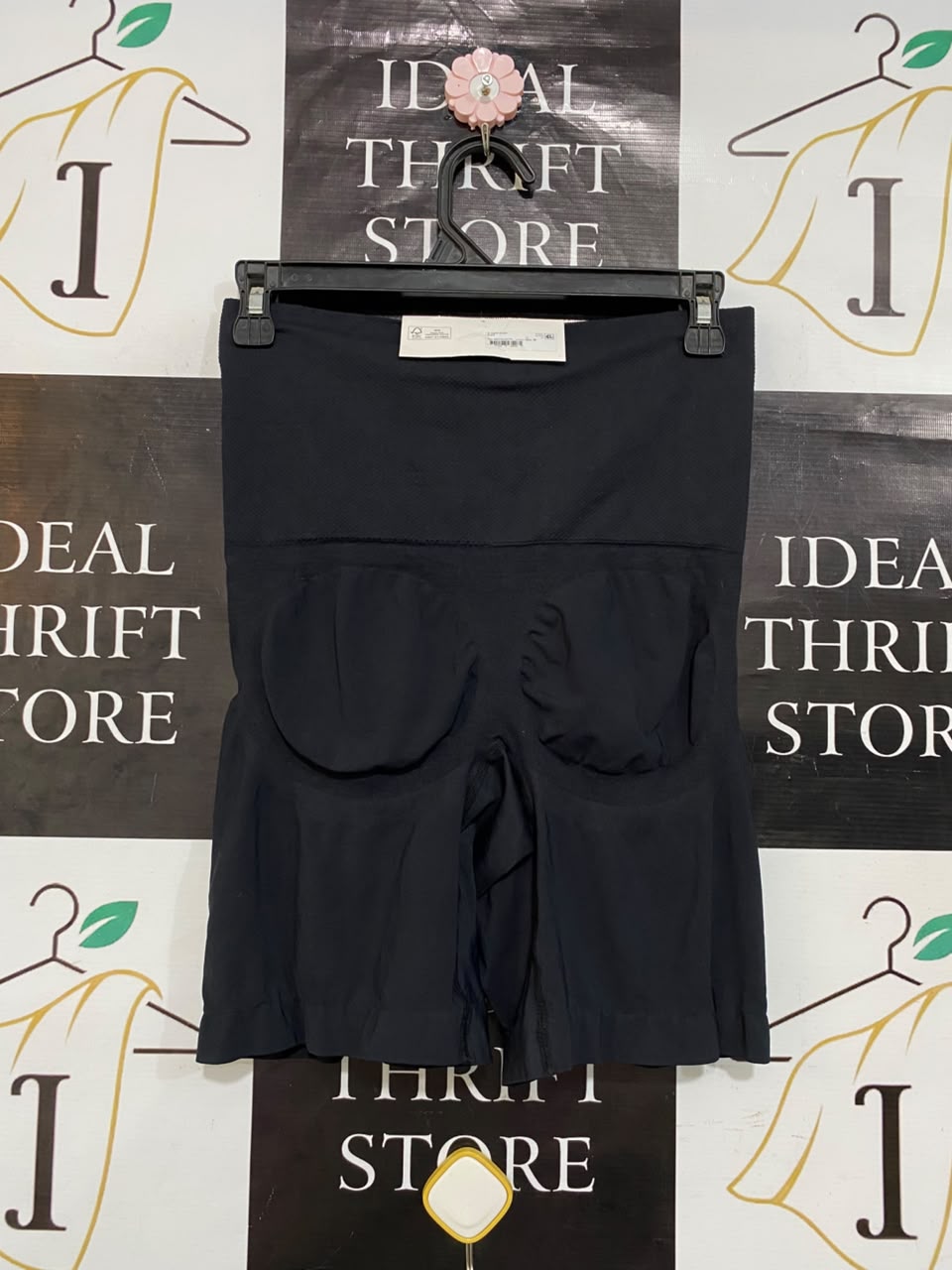 ANKO |S| WAIST 26| A23| BLACK SEAMLESS FIRM CONTROL SHAPEWEAR SHAPING SHORTS