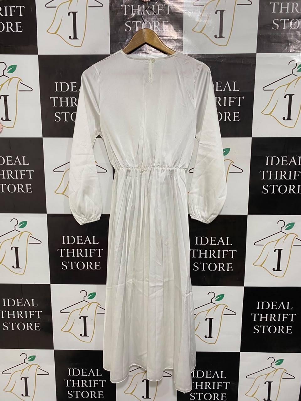 |S| BUST 16| A25| ELEGANT WHITE WRAP-STYLE LONG-SLEEVE MIDI DRESS
