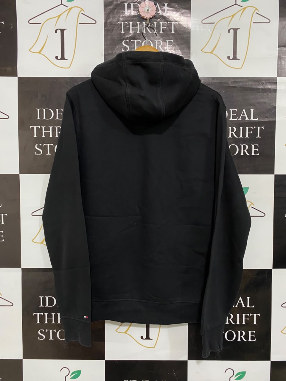 TOMMY HILFIGER |L| BUST 22| B36| CLASSIC BLACK LOGO HOODIE
